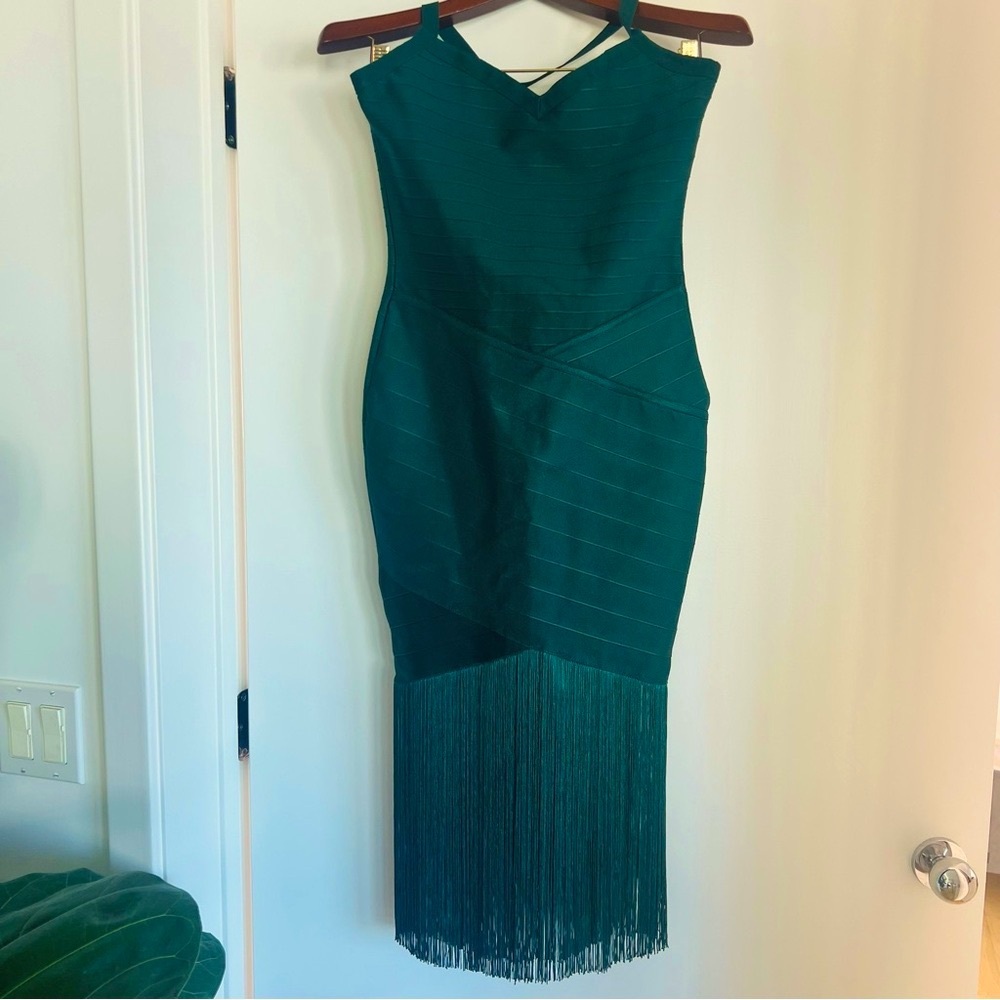 New (never worn) Elegant VENUS Green Fringe Bodycon Bandage Dress w/Neck Strap